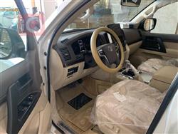 تۆیۆتا لاند کروزەر